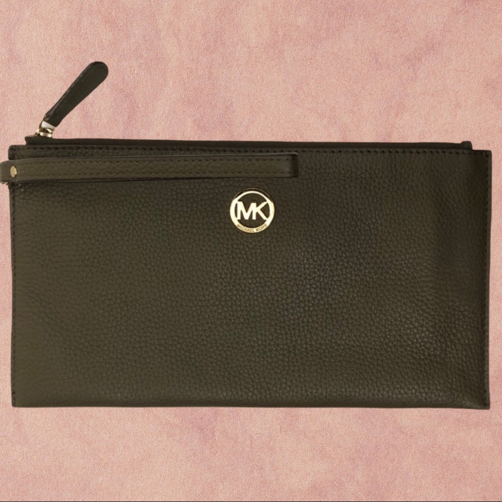 Michael Kors Clutch